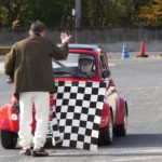 ルパン3世の愛したFIAT500も走ってた！名阪スポーツランドで開催されたラヴォイタ行ってきました。クラシックカーのジムカーナです。